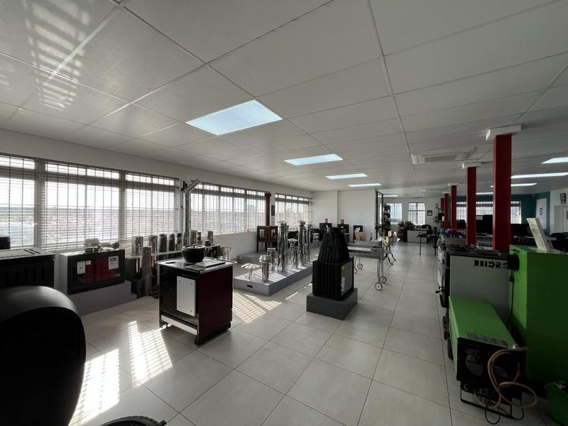 To Let commercial Property for Rent in Paarden Eiland Western Cape